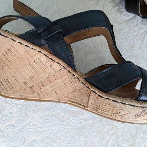 Born Black Sandal